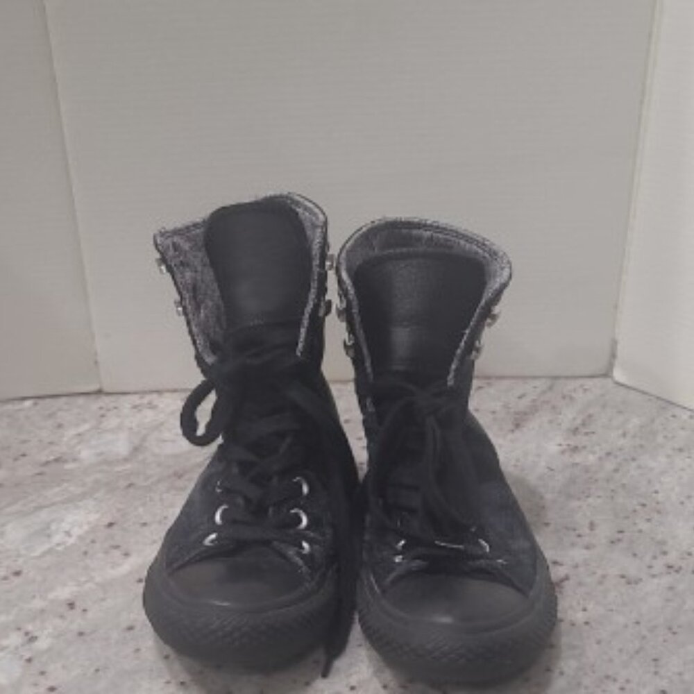Converse All Stars Suede Black On Black Hi Tops - SZ‎ 7